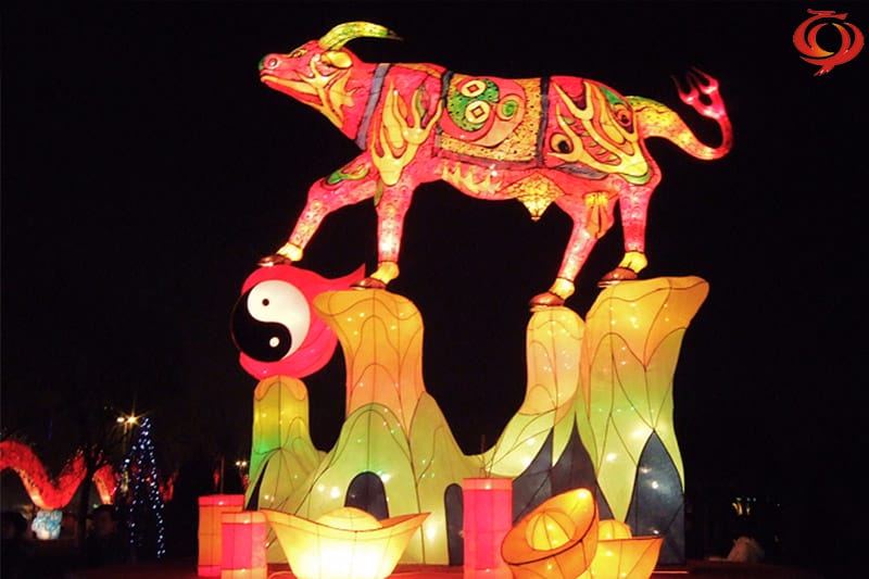 牛年灯会制作，牛元素花灯，牛形彩灯